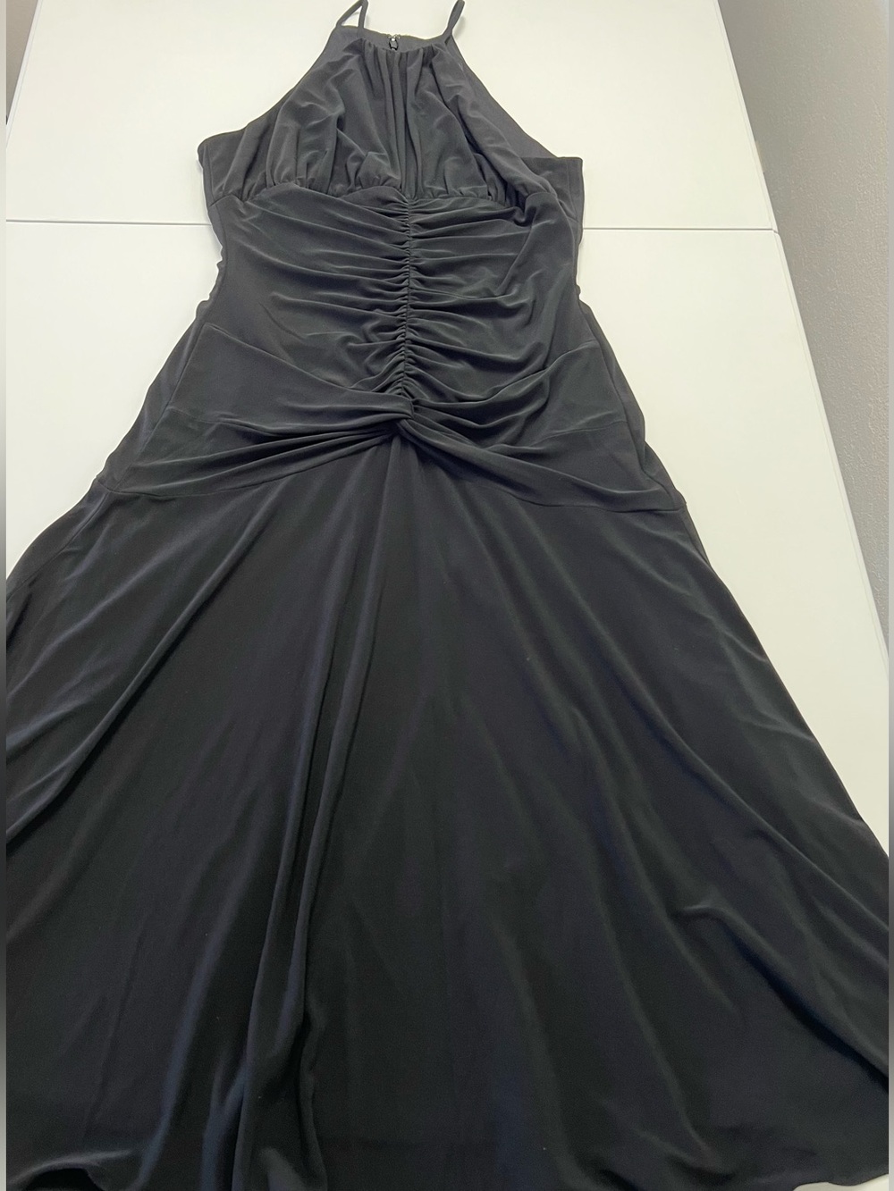 Laundry by Shelli Segal Black Sleeveless Ruched Halter Elegant Cocktail Dress